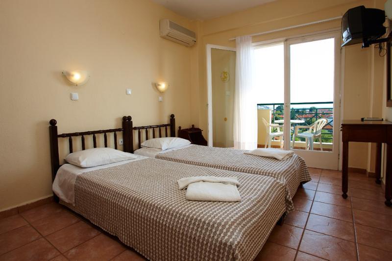 Julia Hotel Skála Foúrkas Esterno foto